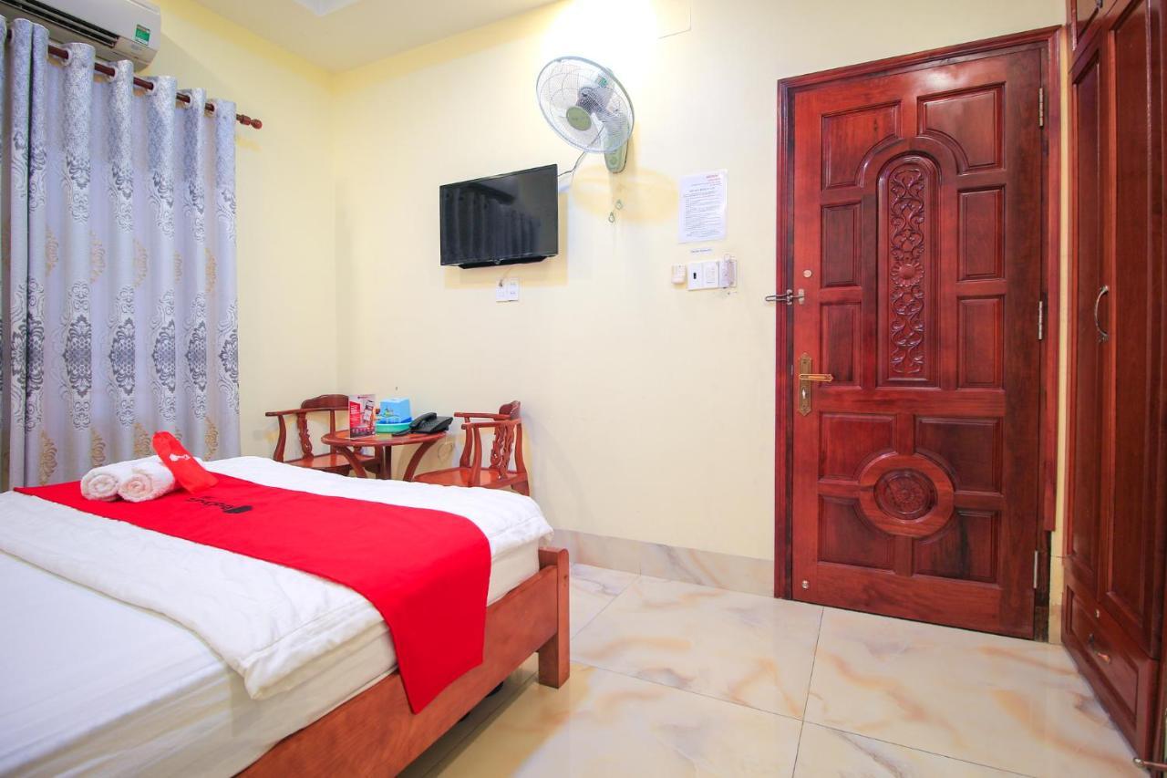 Reddoorz Plus @ Dong Den Street Hotel Cidade de Ho Chi Minh Exterior foto